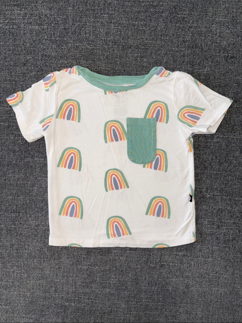 Kyte BABY Wasabi Rainbow Toddler Pocket Tee - 18-24 mo - Play condition